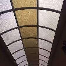 مظلات لكسان