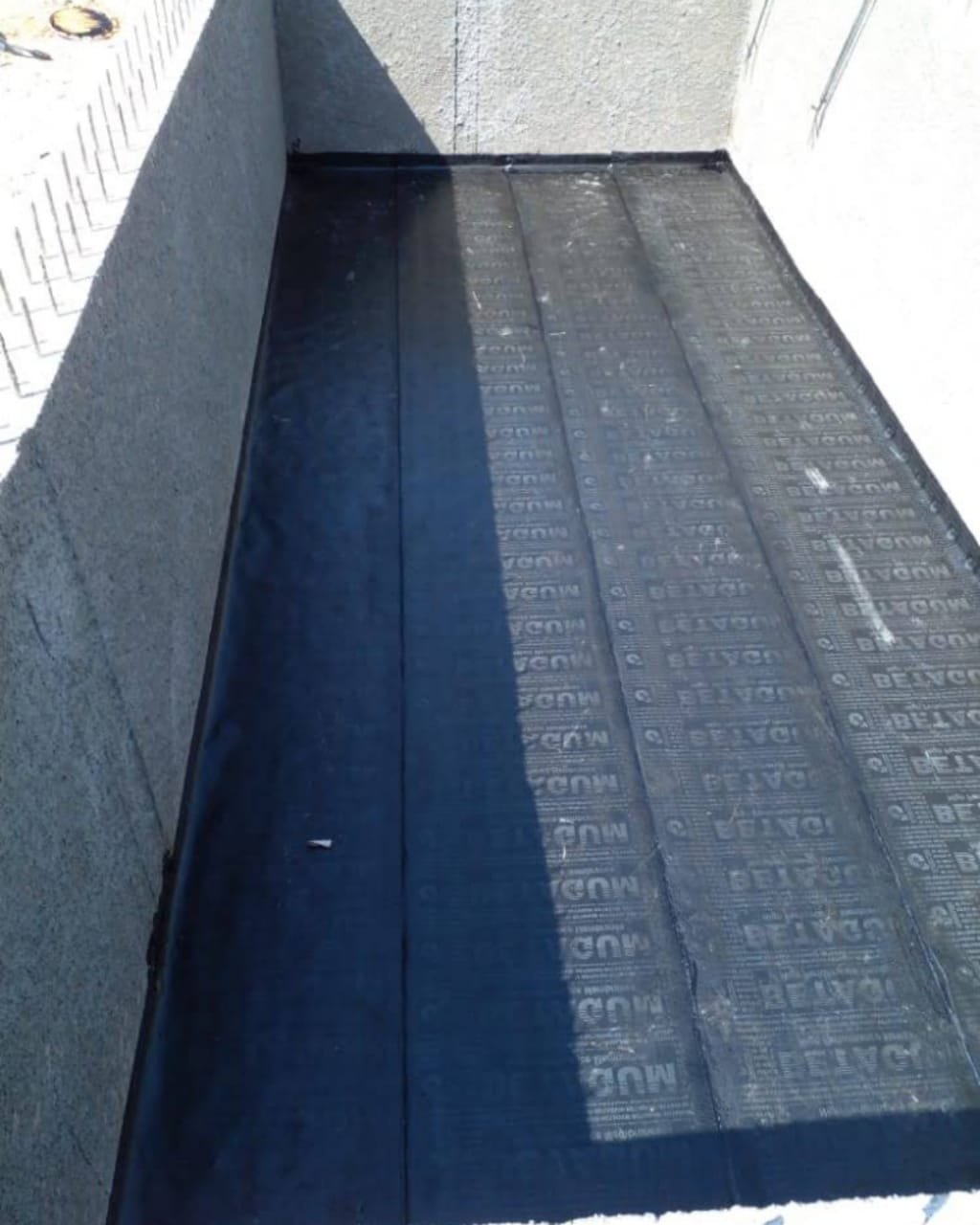 عوازل خزانات المياه: حماية فعالة لضمان سلامة المياه وجودتها