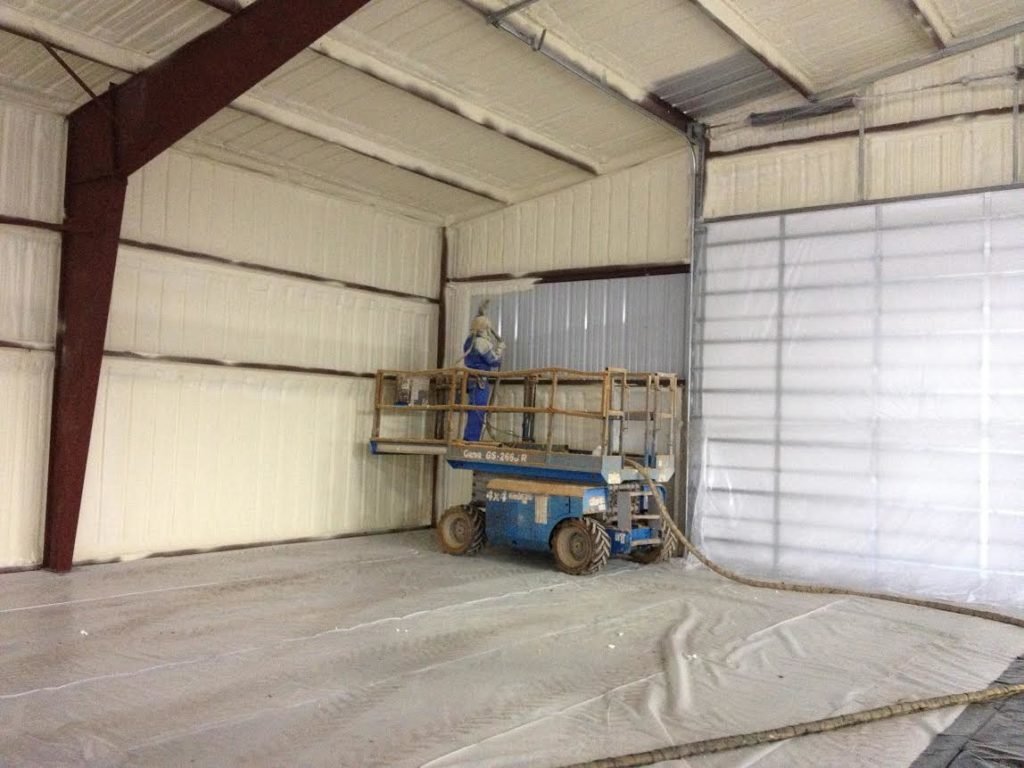 عزل هناجر لمقاومة الأمطار والحرارة في الدمام بمواد عالية الجودة