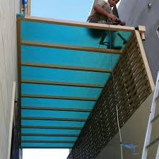 مظلات لكسان